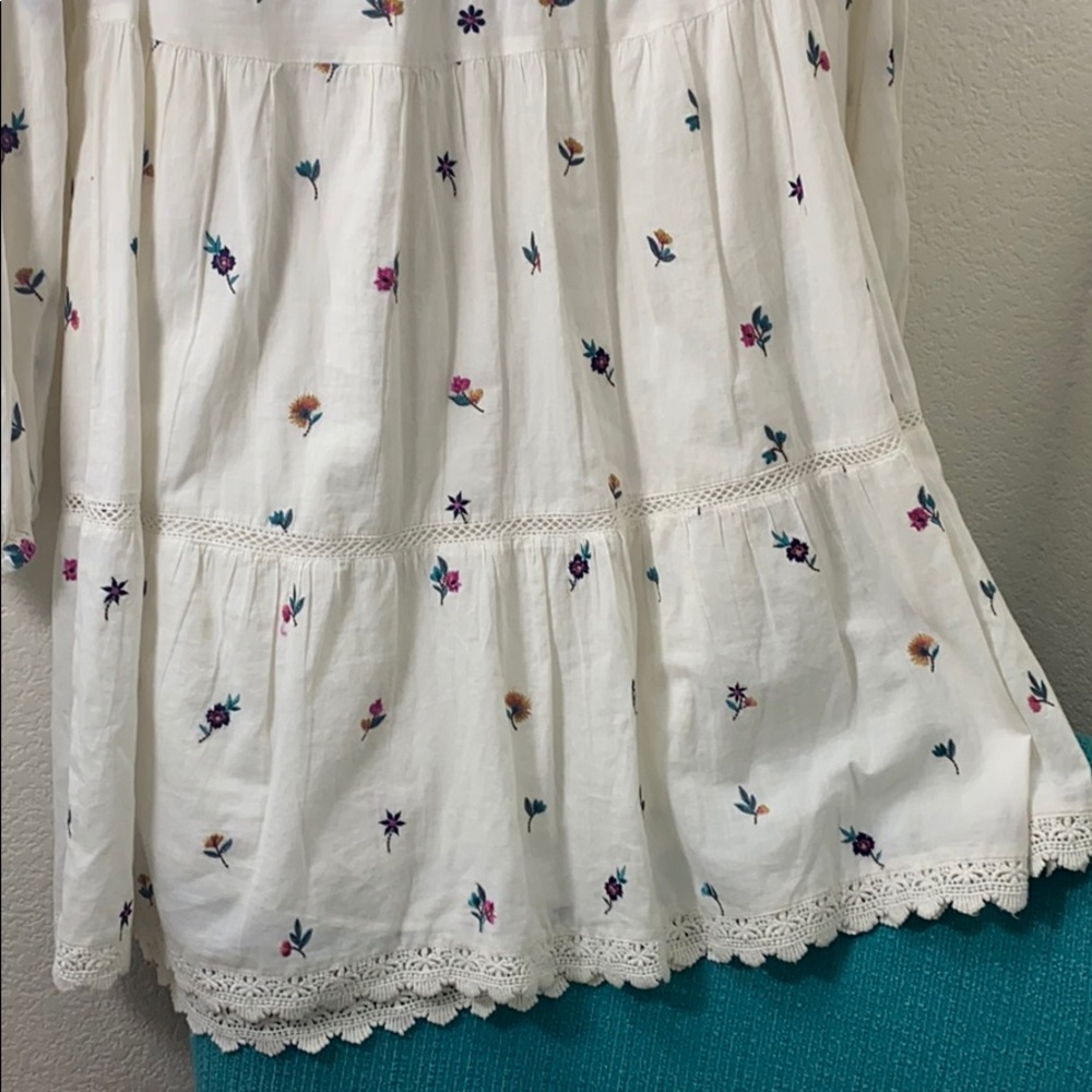 Dress - Picture 3 of 7